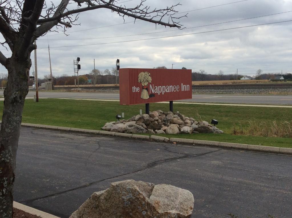 Nappanee Countryside Inn מראה חיצוני תמונה