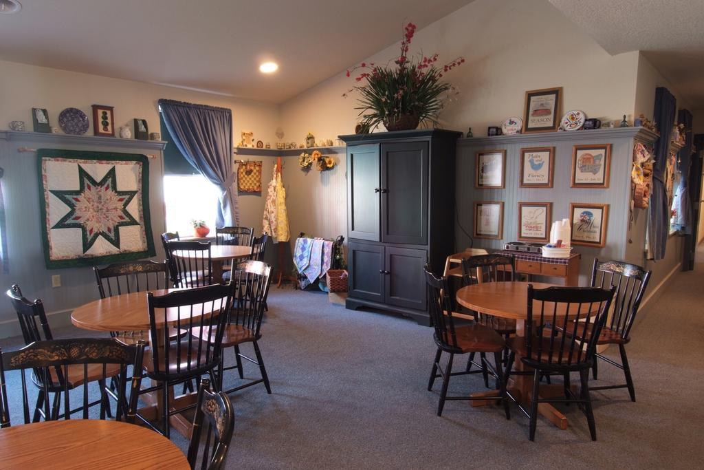 Nappanee Countryside Inn מראה חיצוני תמונה