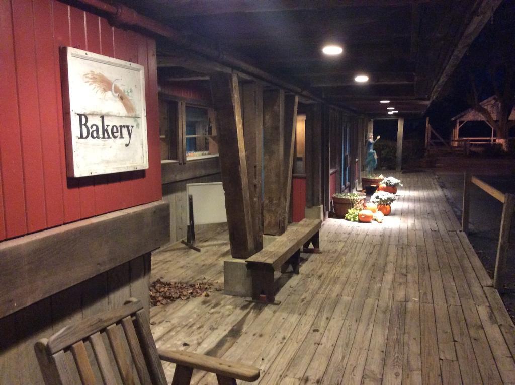 Nappanee Countryside Inn מראה חיצוני תמונה