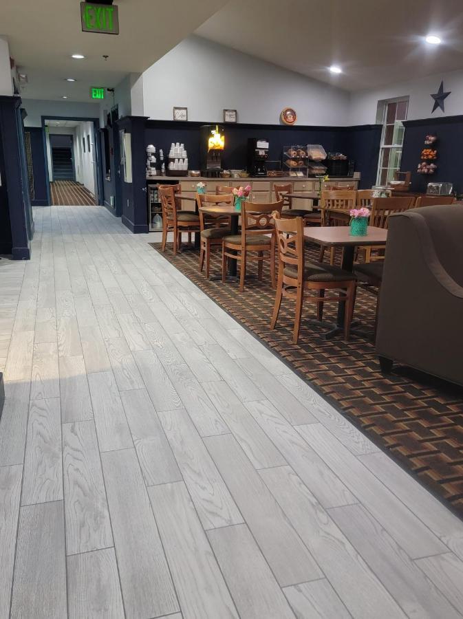 Nappanee Countryside Inn מראה חיצוני תמונה