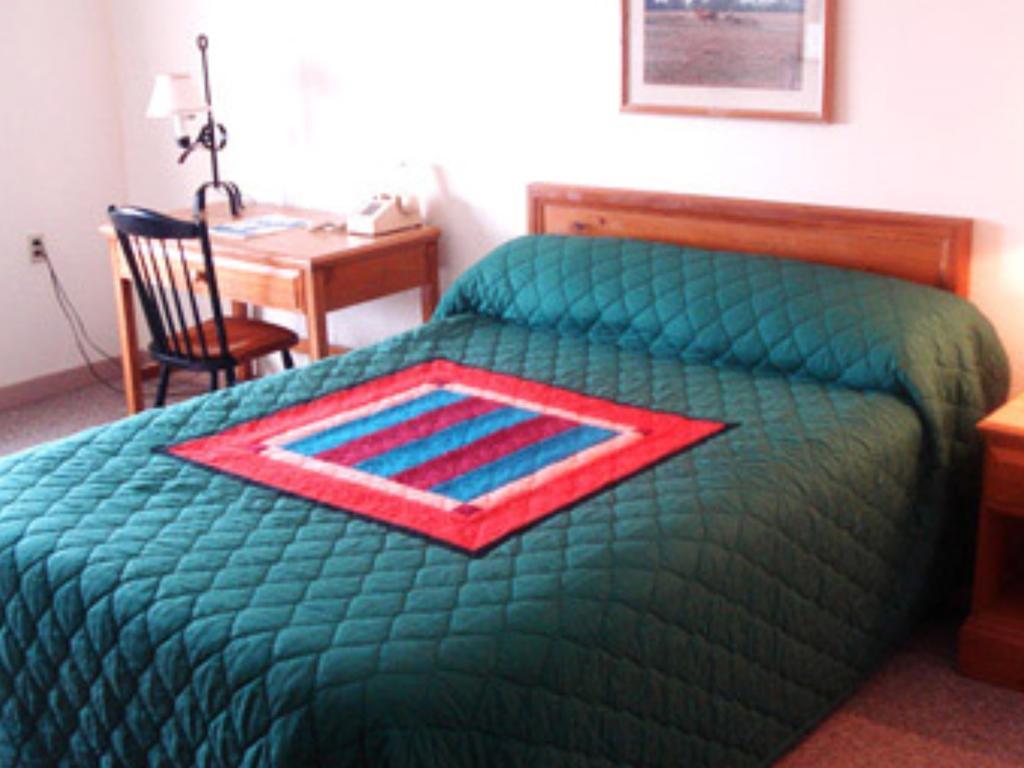 Nappanee Countryside Inn חדר תמונה