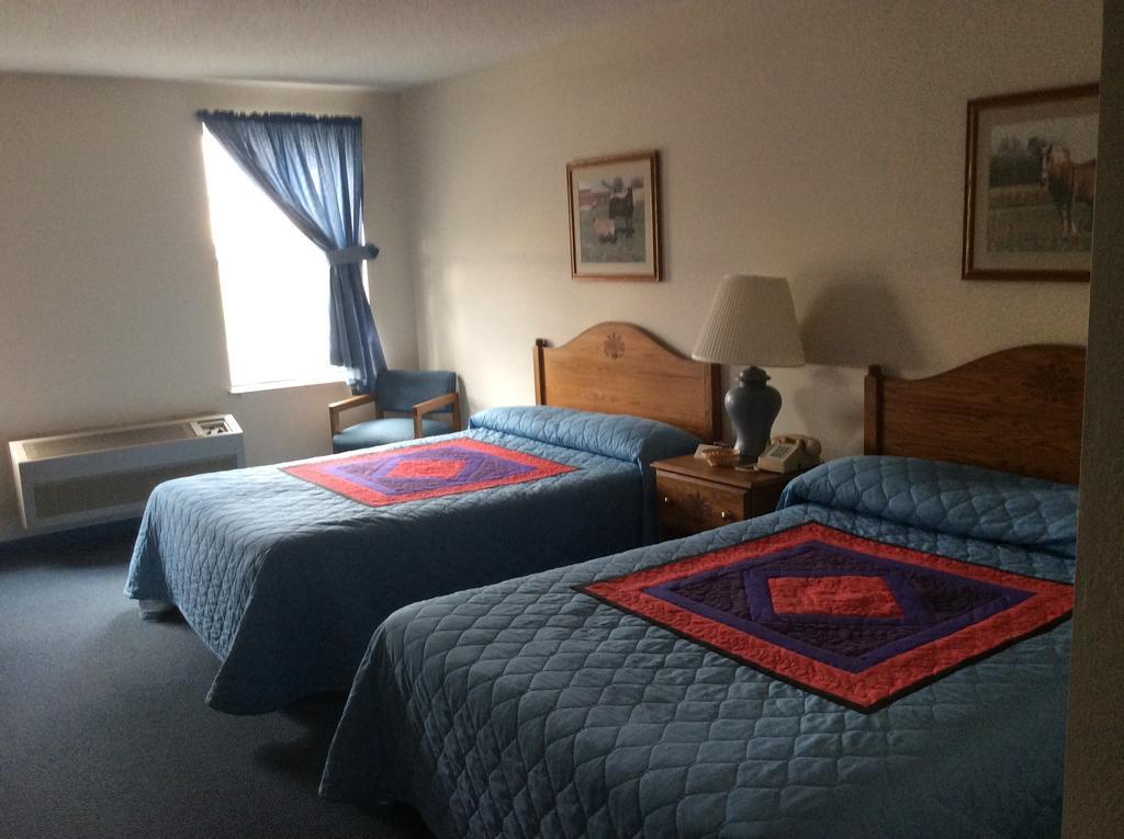Nappanee Countryside Inn חדר תמונה